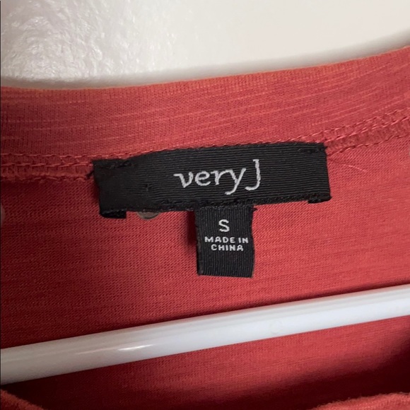 Deep red short sleeve loose dress - Picture 3 of 4